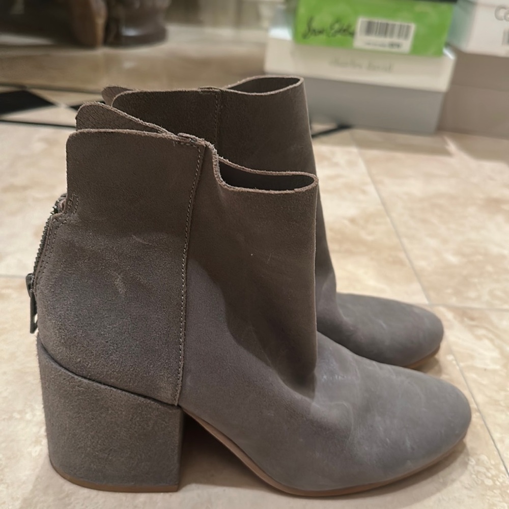 Lucky Brand Steel Grey Booties (7.5)